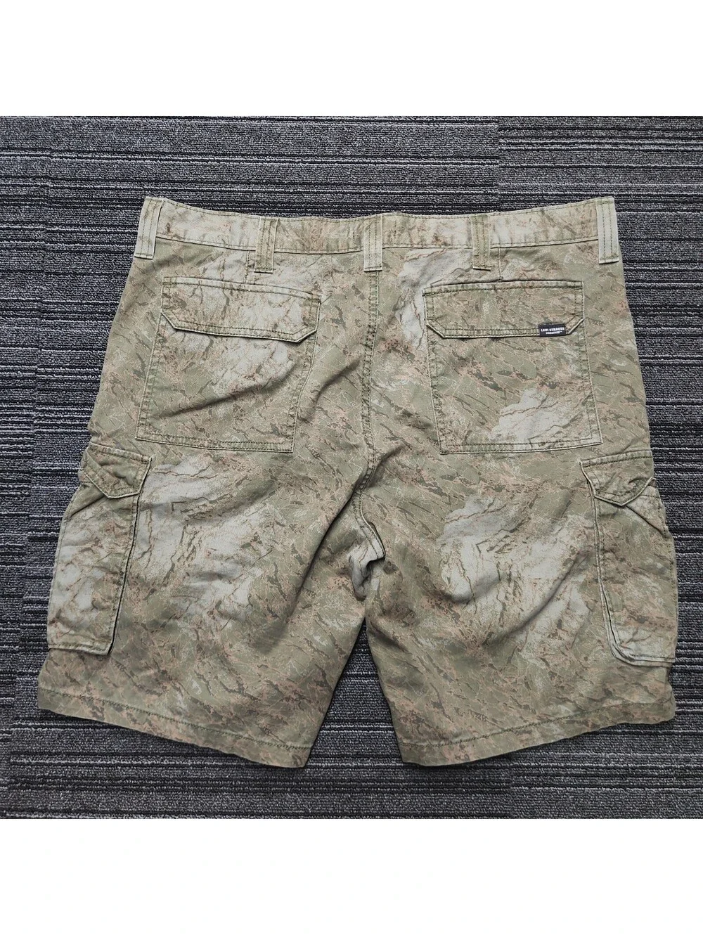 Levi Strauss Signature Men's Camo Cargo Shorts Size 38 Hunting Outdoor Utility
